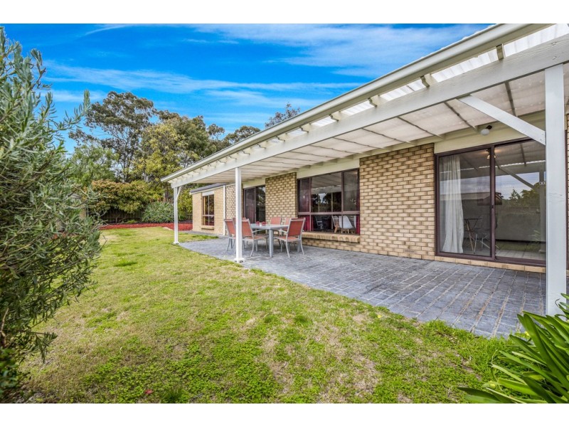 3 Garnet Crescent, Flagstaff Hill SA 5159