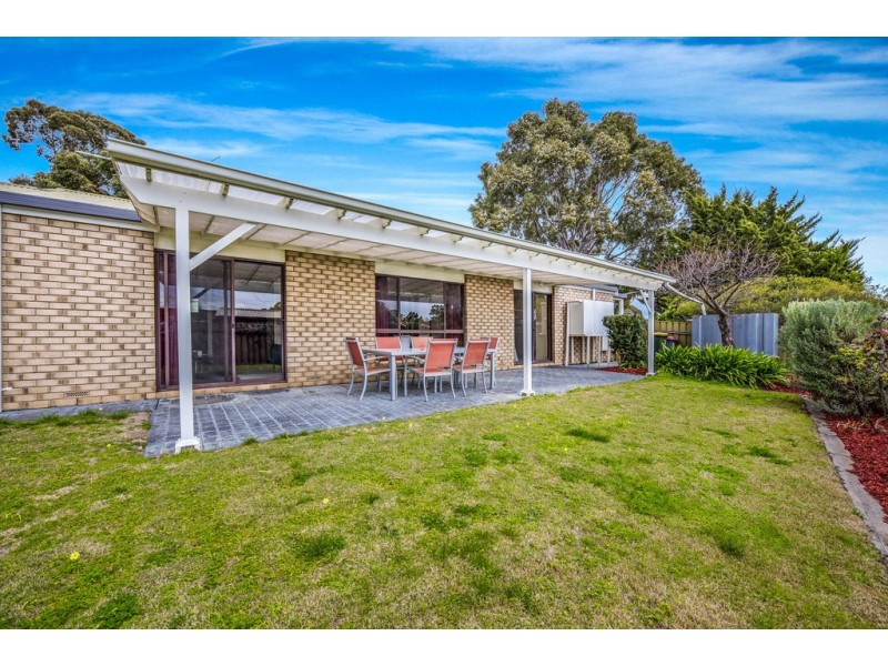 3 Garnet Crescent, Flagstaff Hill SA 5159