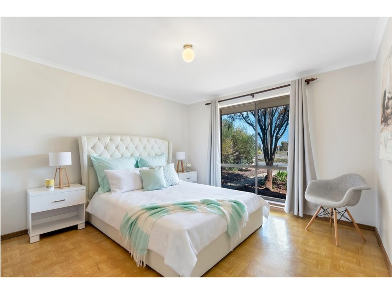 1 Mcrae Road, Port Noarlunga South SA 5167