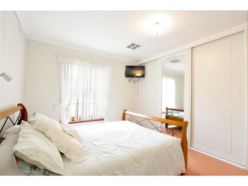 1 Rajah Street, Morphett Vale SA 5162