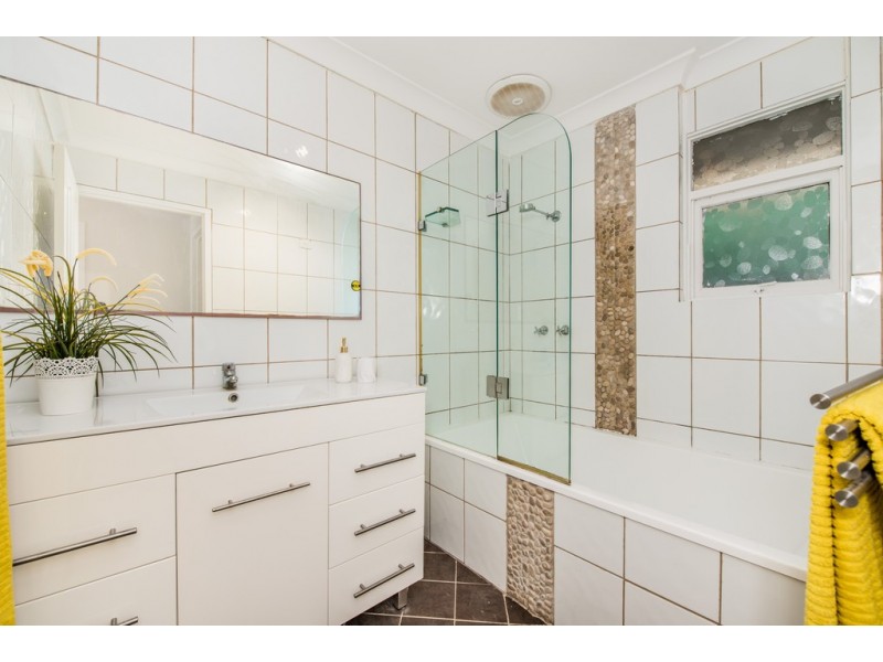 25 Regency Road, Happy Valley SA 5159