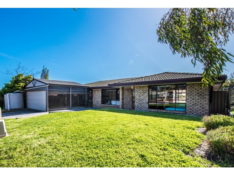 12 Saint Martins Court, Woodcroft SA 5162