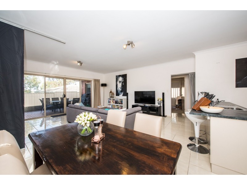 7 Bishops Hill Road, Happy Valley SA 5159