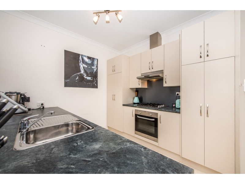 7 Bishops Hill Road, Happy Valley SA 5159