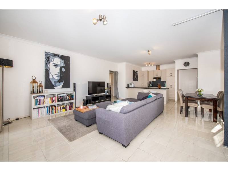 7 Bishops Hill Road, Happy Valley SA 5159