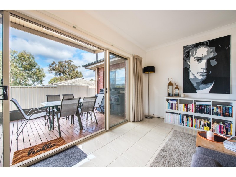 7 Bishops Hill Road, Happy Valley SA 5159