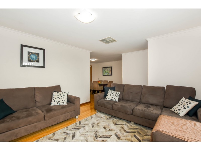 19 Jagger Crescent, Woodcroft SA 5162