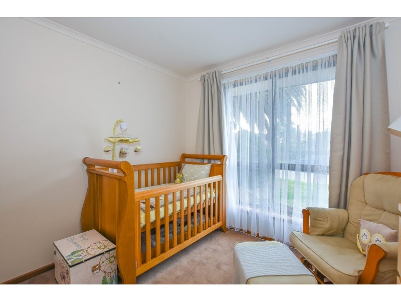 19 Jagger Crescent, Woodcroft SA 5162