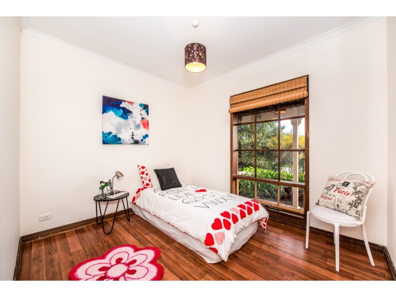 12 Barramundi Drive, Hallett Cove SA 5158