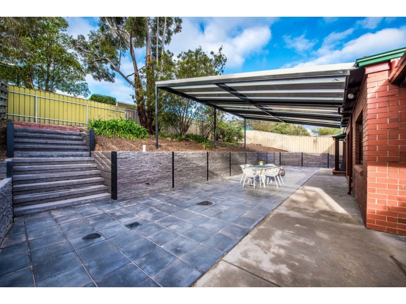 12 Barramundi Drive, Hallett Cove SA 5158