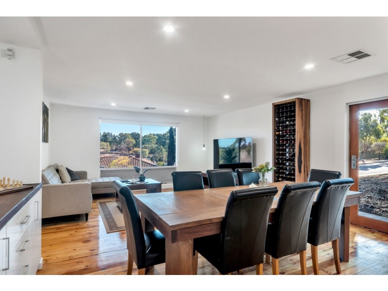 11 Scarvell Avenue, Trott Park SA 5158