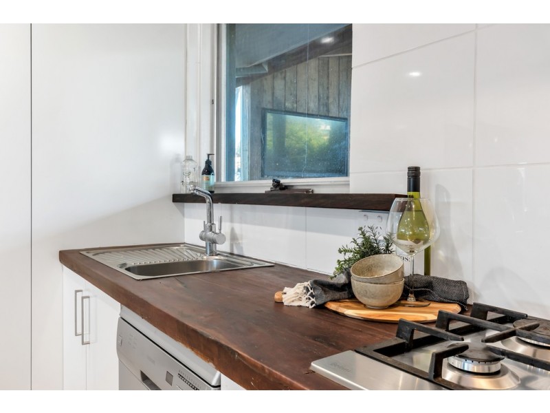 11 Scarvell Avenue, Trott Park SA 5158