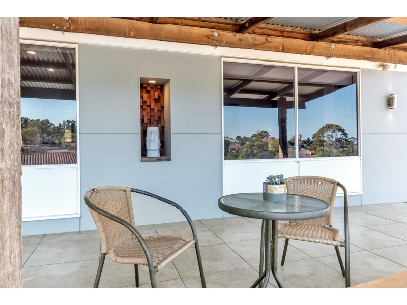 11 Scarvell Avenue, Trott Park SA 5158