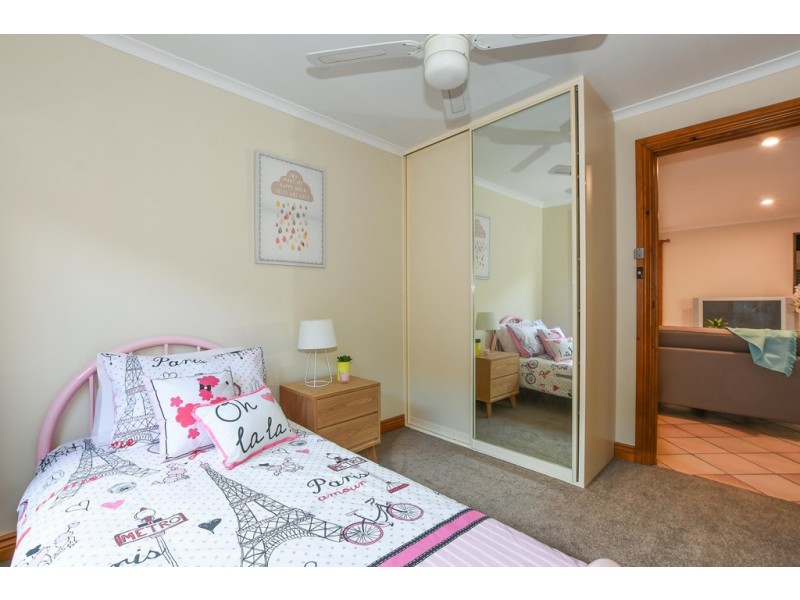 88a Reynell Road, Woodcroft SA 5162