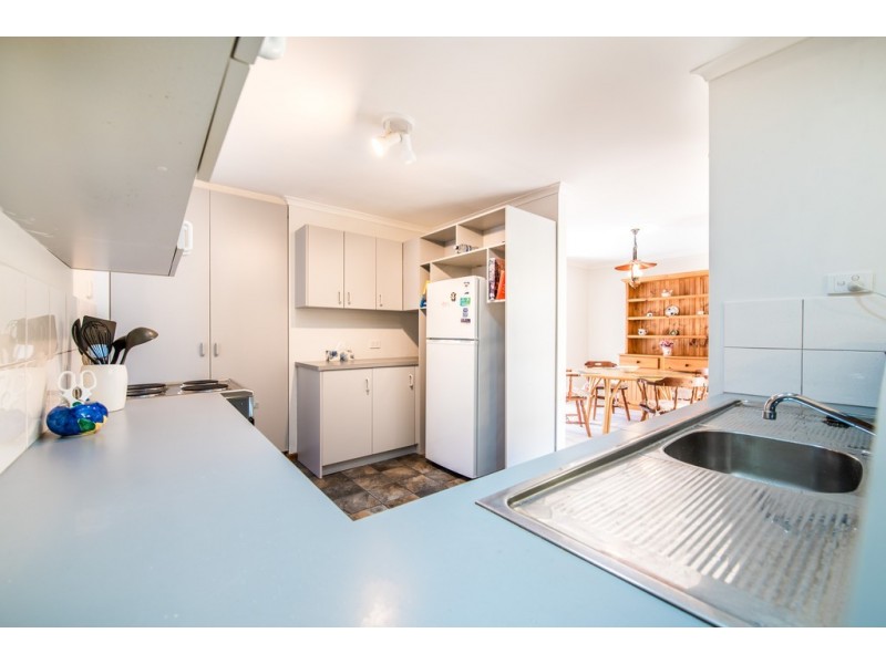 138 Canterbury Road, Victor Harbor SA 5211