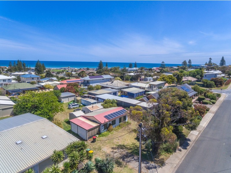 14 Third Avenue, Moana SA 5169