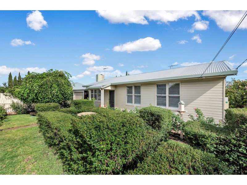 19 Russell Avenue, Seacombe Gardens SA 5047