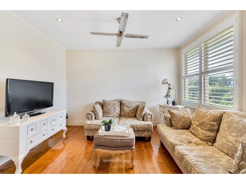 19 Russell Avenue, Seacombe Gardens SA 5047