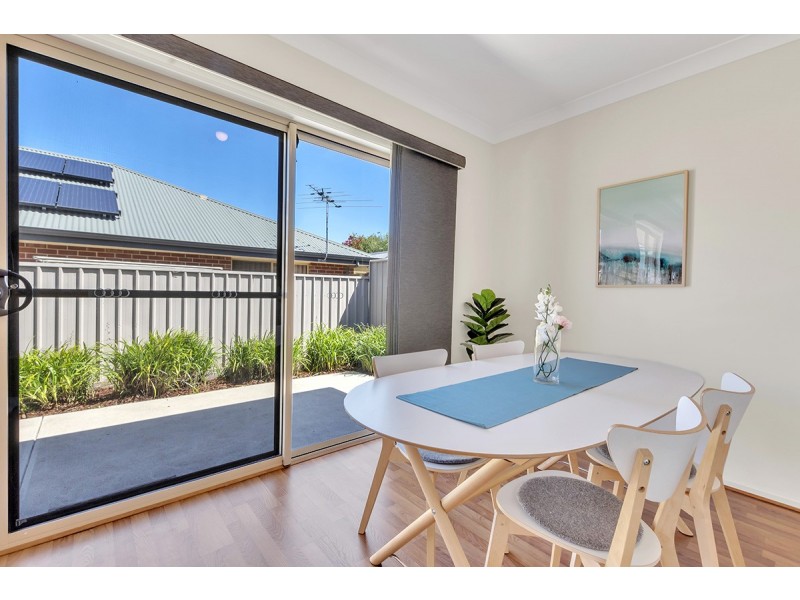 2/15 Sovereign Drive, Woodcroft SA 5162