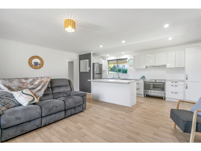 15 Dickerson Crescent, Trott Park SA 5158