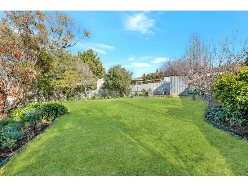 15 Dickerson Crescent, Trott Park SA 5158