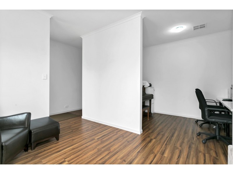 1 Tait Avenue, Marion SA 5043