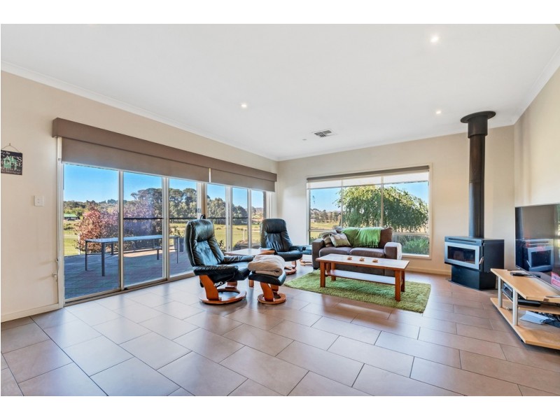 40 George Francis Drive, Mount Compass SA 5210