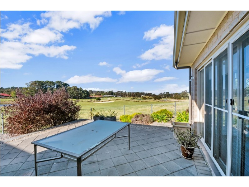 40 George Francis Drive, Mount Compass SA 5210