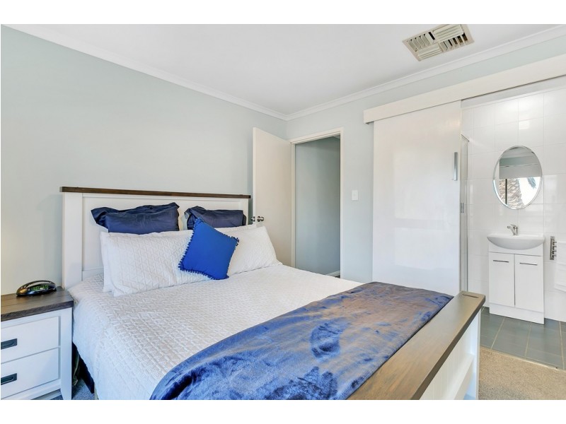 47 Moor Crescent, Hallett Cove SA 5158