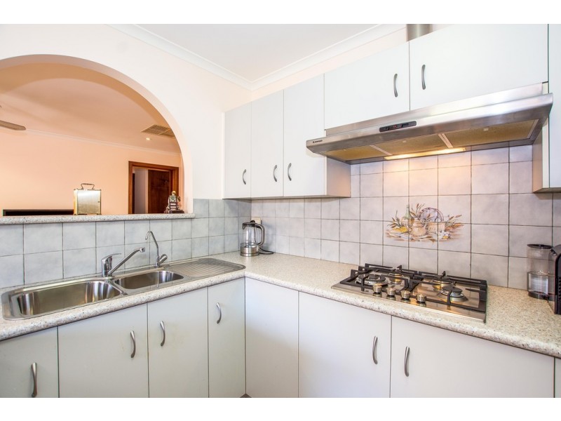 7 Montpelier Street, Woodcroft SA 5162