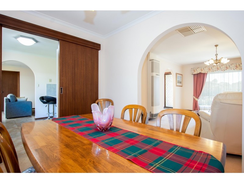 7 Montpelier Street, Woodcroft SA 5162