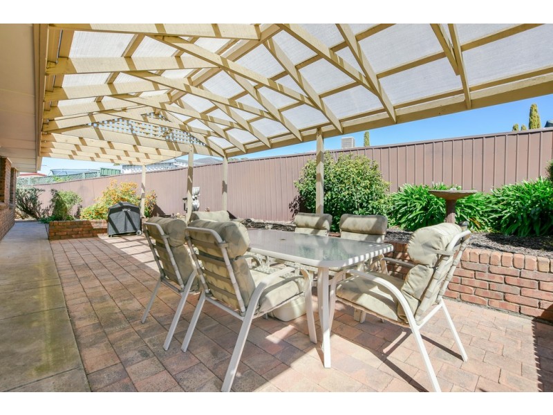 7 Montpelier Street, Woodcroft SA 5162