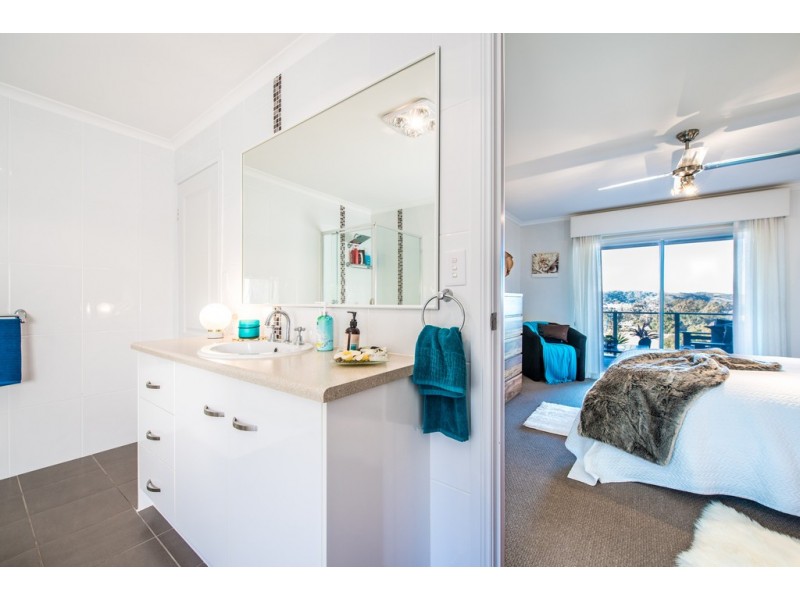 13 George Francis Drive, Mount Compass SA 5210