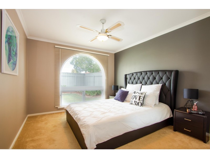 13 Dalkeith Avenue, Morphett Vale SA 5162