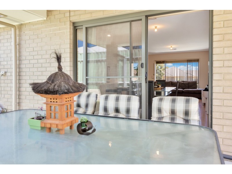 1/106 Acre Avenue, Morphett Vale SA 5162