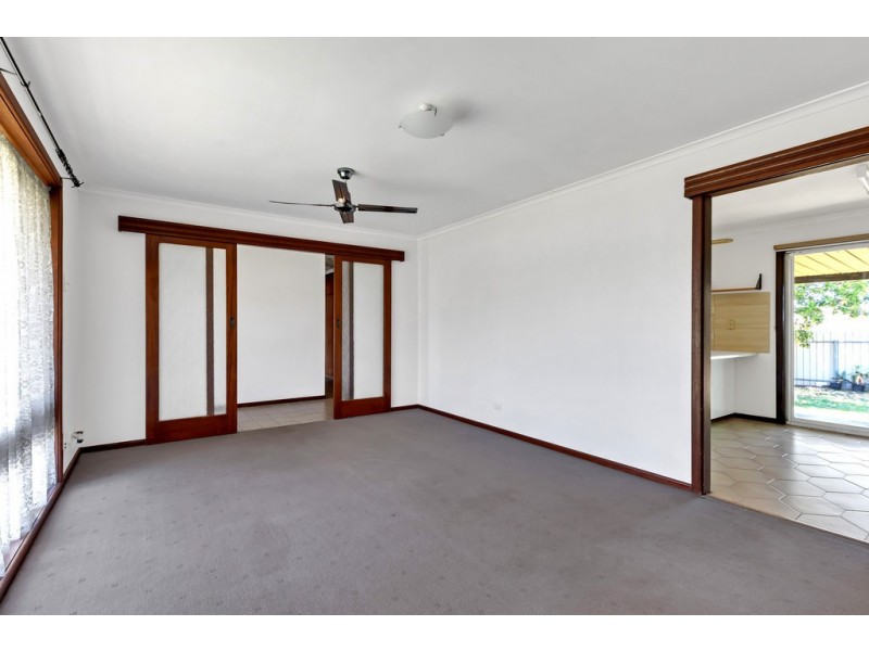 5 Kathryn Drive, Morphett Vale SA 5162