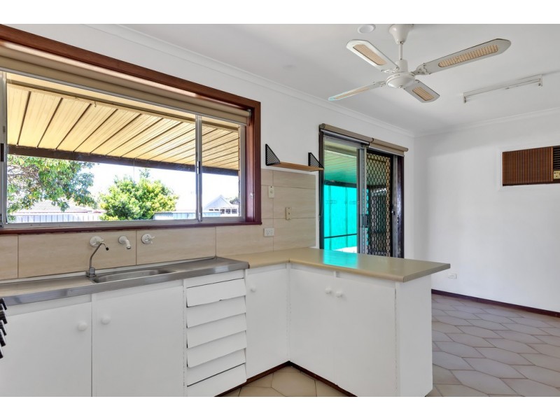 5 Kathryn Drive, Morphett Vale SA 5162