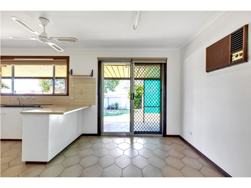 5 Kathryn Drive, Morphett Vale SA 5162