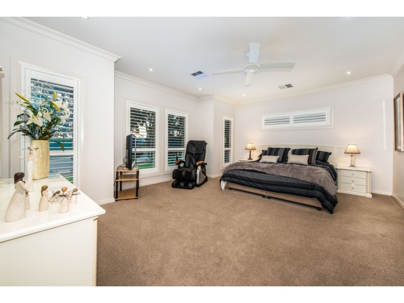 24 Charlson Rise, Happy Valley SA 5159