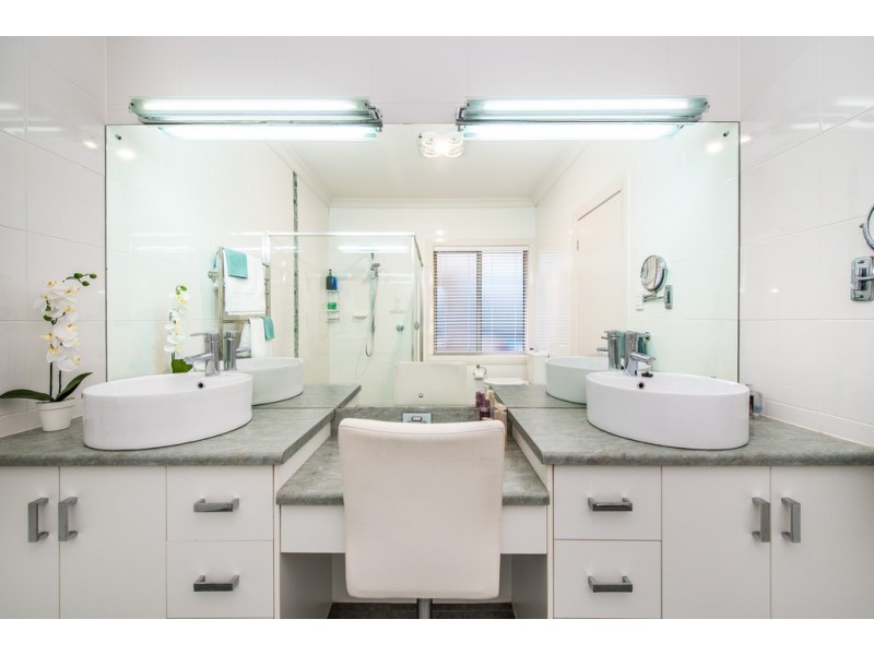 24 Charlson Rise, Happy Valley SA 5159