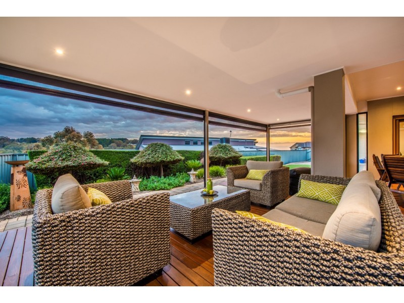 24 Charlson Rise, Happy Valley SA 5159