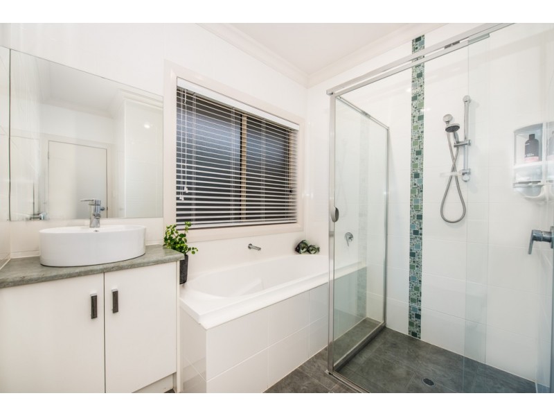 24 Charlson Rise, Happy Valley SA 5159