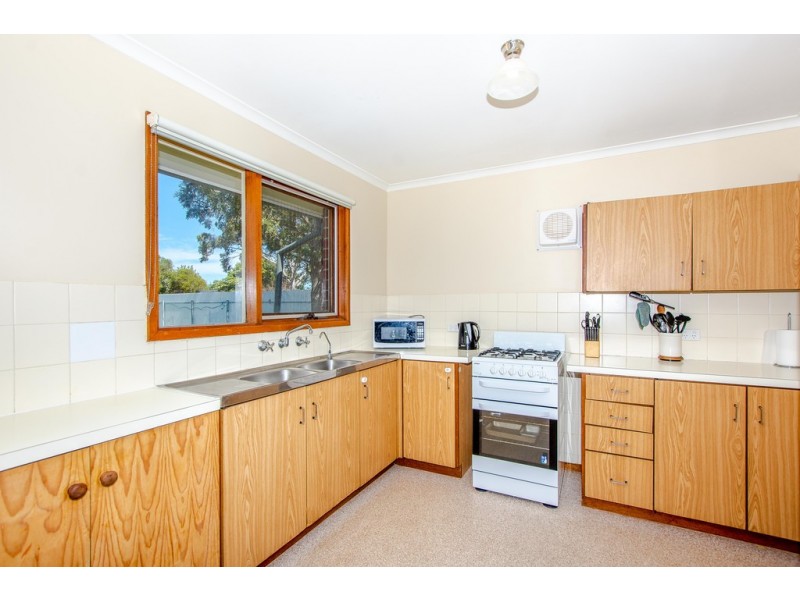 19 Wangara Avenue, Morphett Vale SA 5162