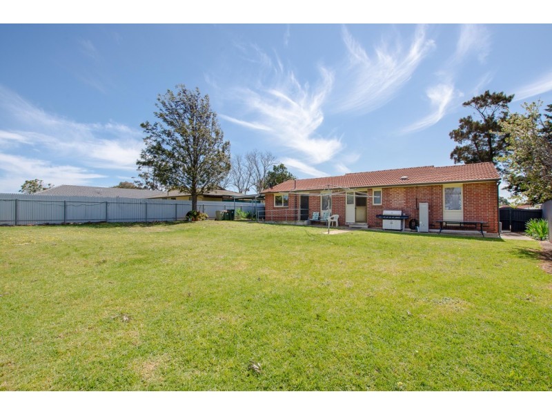 19 Wangara Avenue, Morphett Vale SA 5162