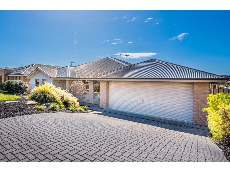 77 Esperance Boulevard, Seaford Rise SA 5169