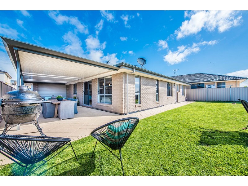 77 Esperance Boulevard, Seaford Rise SA 5169