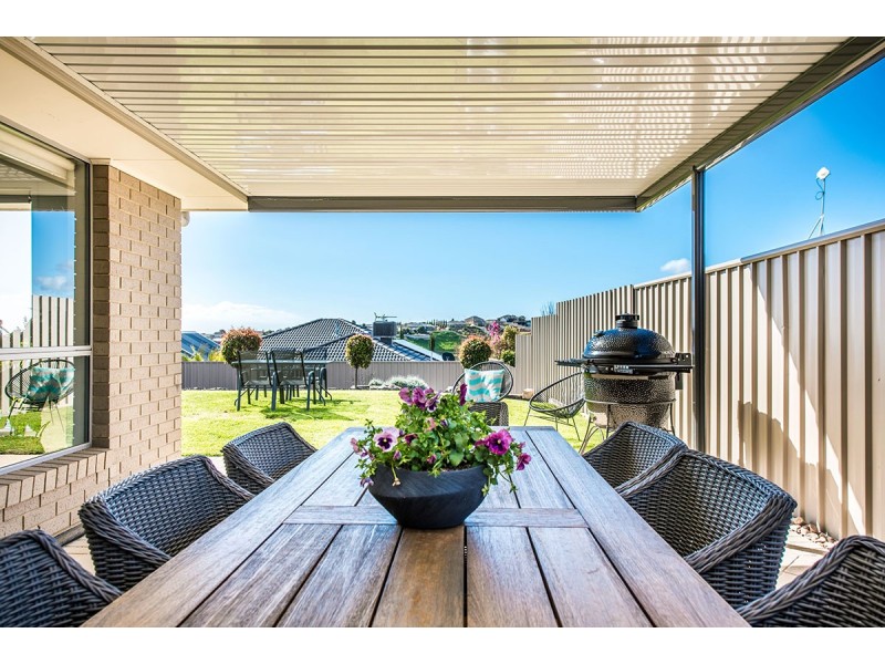 77 Esperance Boulevard, Seaford Rise SA 5169