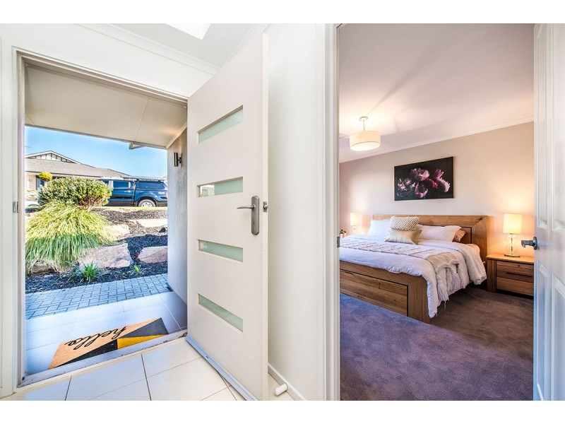 77 Esperance Boulevard, Seaford Rise SA 5169