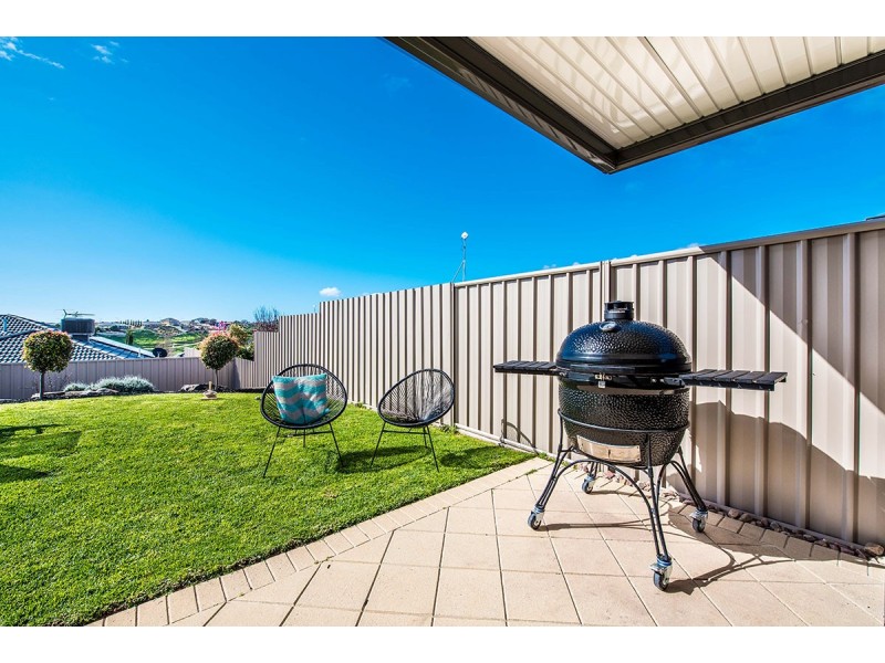 77 Esperance Boulevard, Seaford Rise SA 5169
