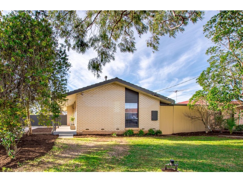 3 McCarthy Avenue, Morphett Vale SA 5162
